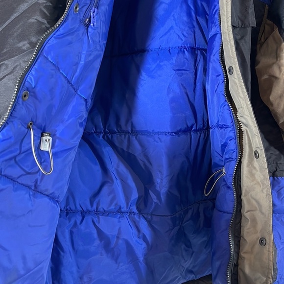 COLUMBIA SPORTSWEAR COMPANY Heavy Duty Hoodie Jacket Lots of Pockets Size Medium - Picture 4 of 10